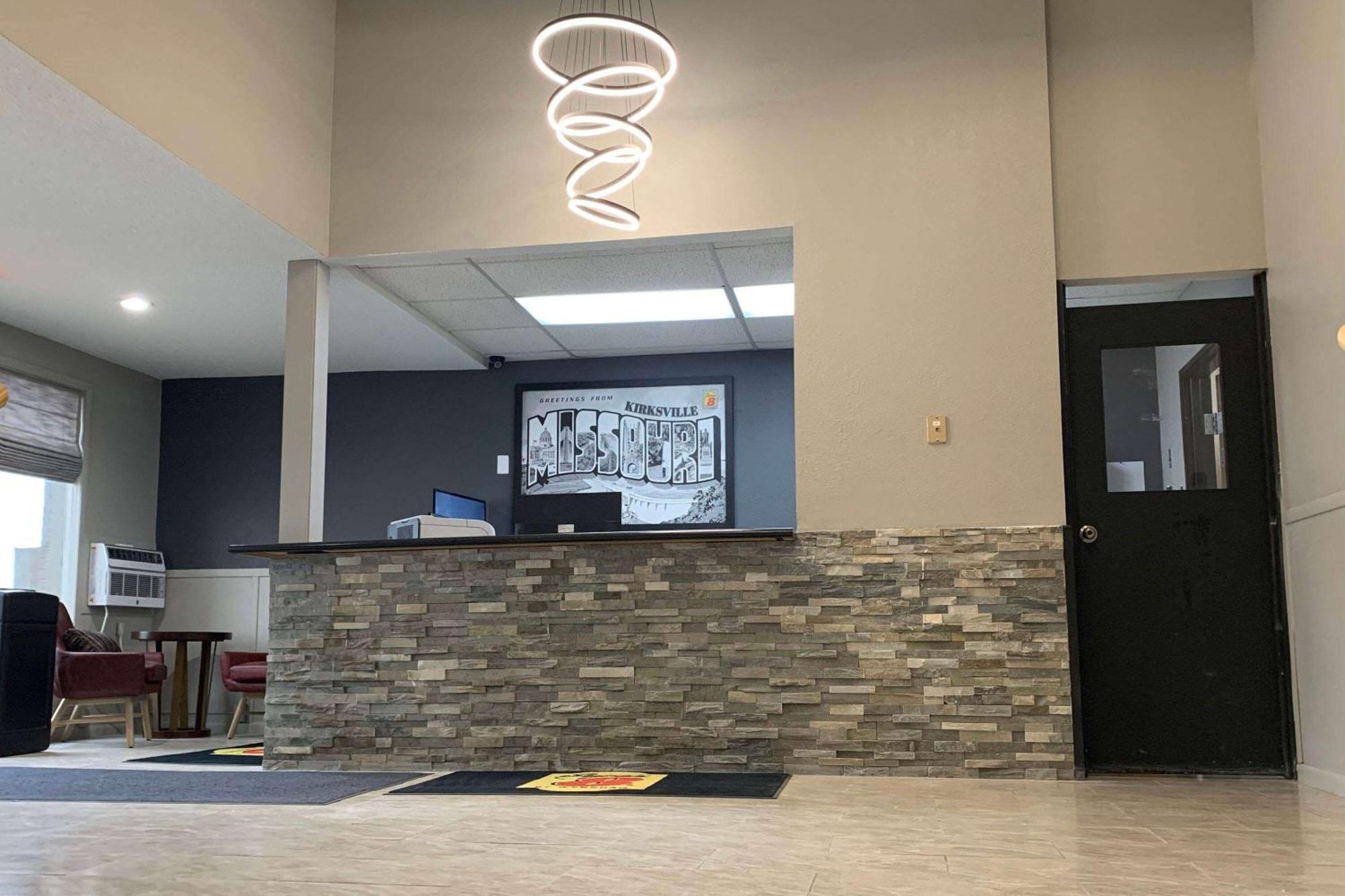 Super 8 By Wyndham Kirksville-University Area Экстерьер фото