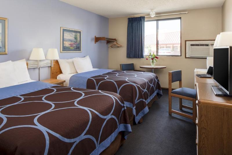 Super 8 By Wyndham Kirksville-University Area Экстерьер фото