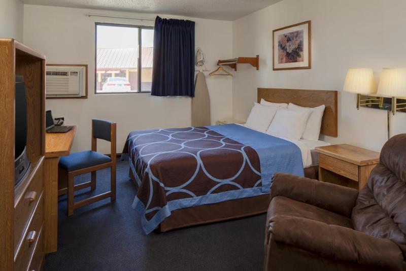 Super 8 By Wyndham Kirksville-University Area Экстерьер фото